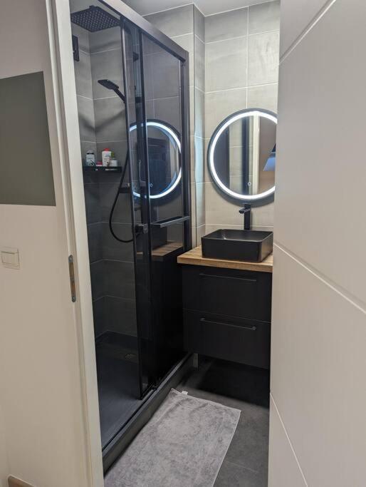 Spacieux / T2 Refais A Neuf / Proche Centre Apartment