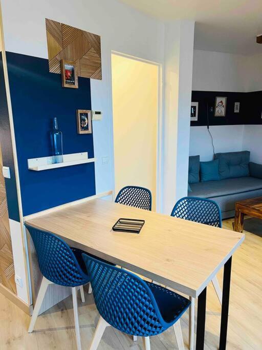 Spacieux / T2 Refais A Neuf / Proche Centre Apartment *